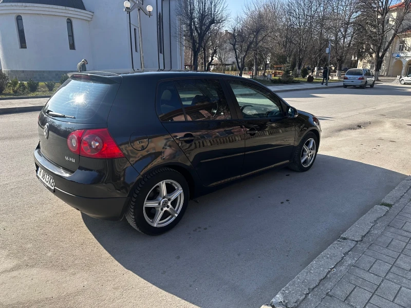 VW Golf 1.6FSI, снимка 5 - Автомобили и джипове - 49057936