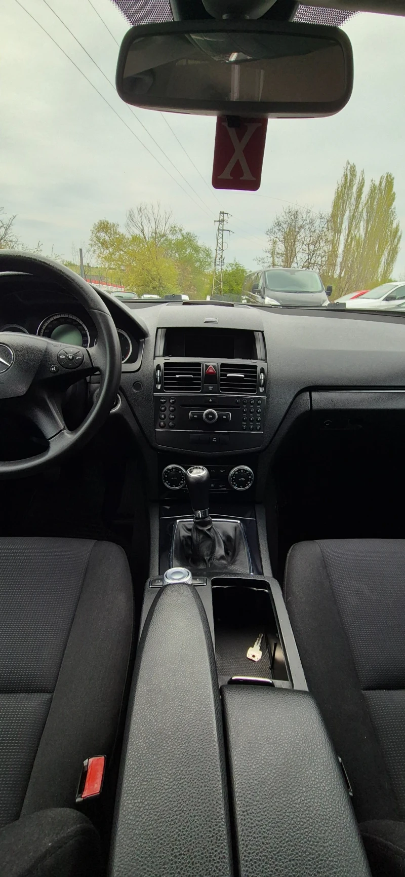 Mercedes-Benz C 220 220CDI/PERFEKRNA/ОБСЛУЖЕНА , снимка 6 - Автомобили и джипове - 52199554