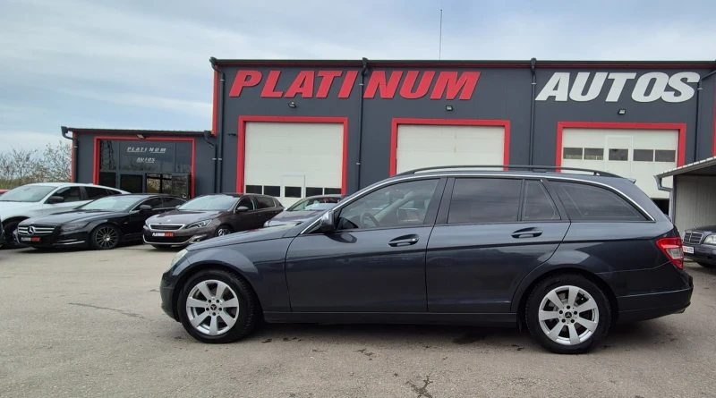 Mercedes-Benz C 220 220CDI/PERFEKRNA/ОБСЛУЖЕНА , снимка 2 - Автомобили и джипове - 52199554