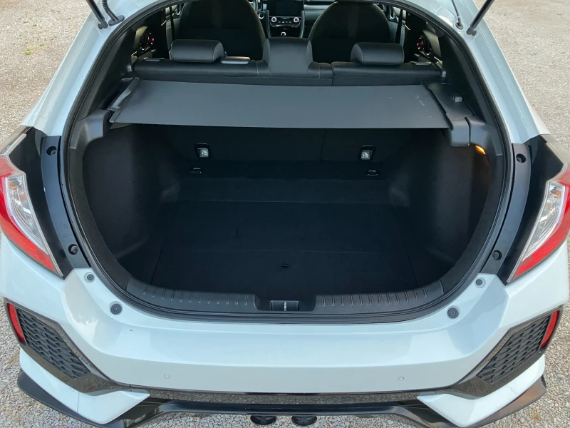 Honda Civic 1.5 V-TEC Turbo, снимка 16 - Автомобили и джипове - 50700042
