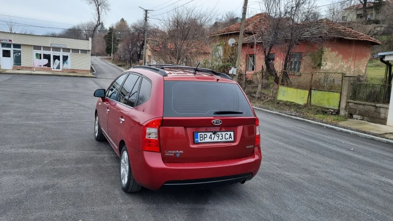 Kia Carens, снимка 3 - Автомобили и джипове - 50969634