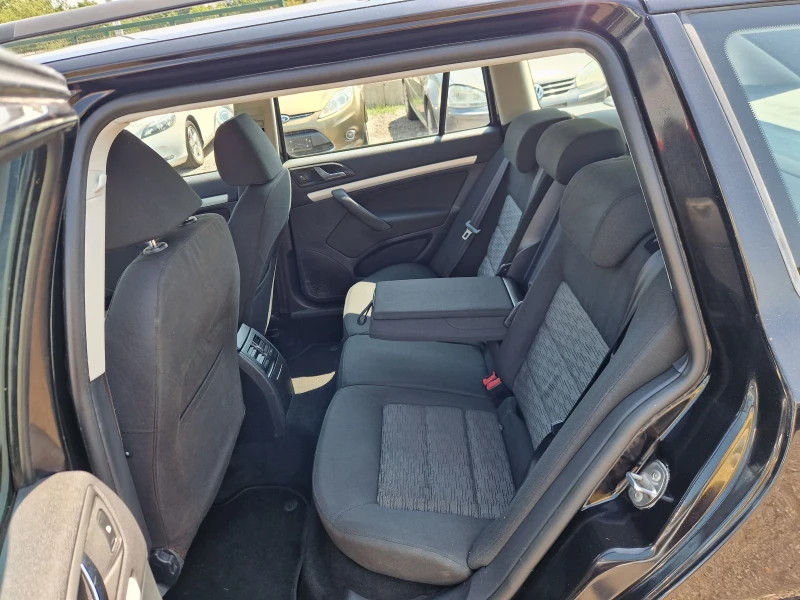 Skoda Octavia 1.6i 102ps GPL ITALIA, снимка 11 - Автомобили и джипове - 51295100