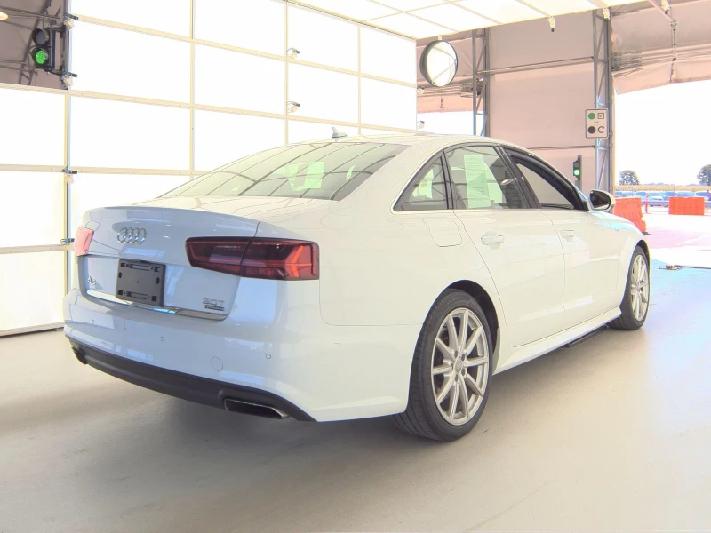 Audi A6 3.0T* MATRIX* ДИСТРОНИК* ХЕДЪП* МАСАЖ* 360КАМЕРА* , снимка 2 - Автомобили и джипове - 52835555