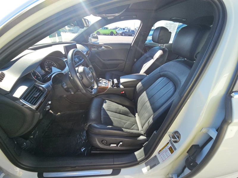 Audi A6 3.0T* MATRIX* ДИСТРОНИК* ХЕДЪП* МАСАЖ* 360КАМЕРА* , снимка 13 - Автомобили и джипове - 52835555