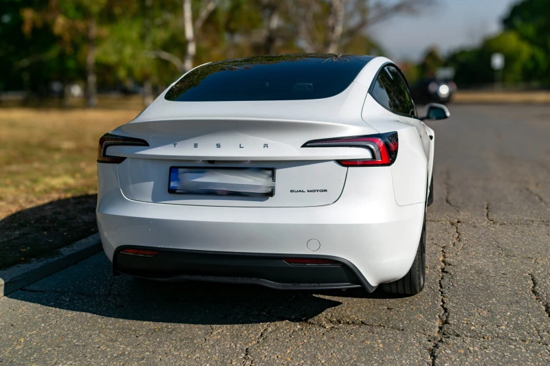 Tesla Model 3 Long Range AWD Premium, снимка 4 - Автомобили и джипове - 52255114