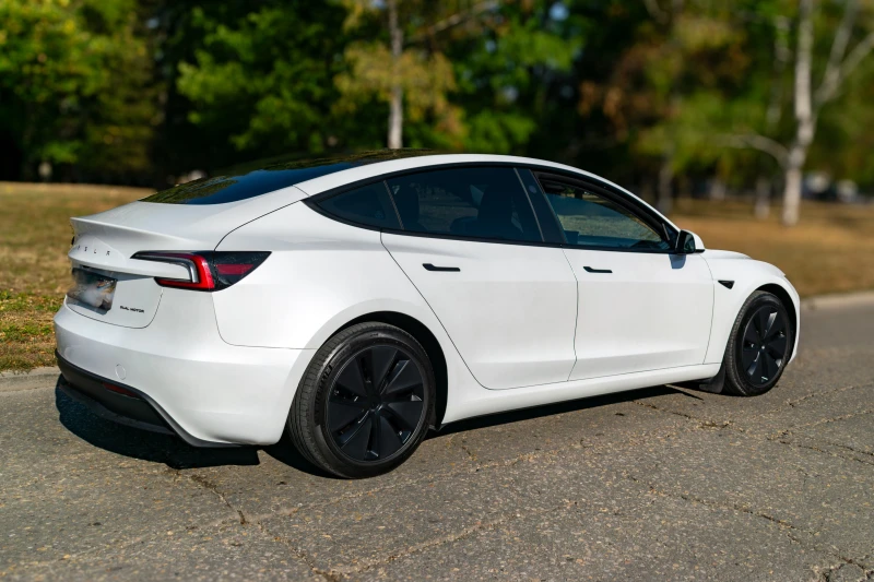 Tesla Model 3 Long Range AWD Premium, снимка 5 - Автомобили и джипове - 52255114