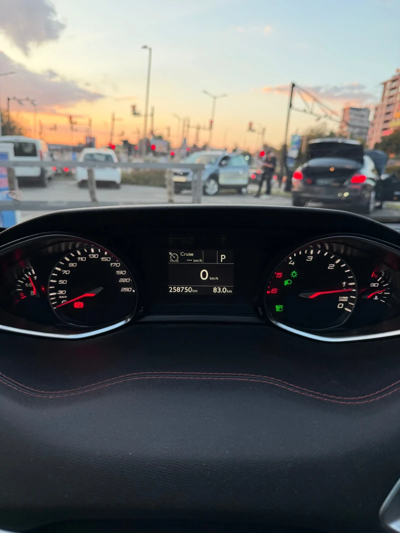 Peugeot 308 1.5 HDI с проблем, снимка 8 - Автомобили и джипове - 52735969