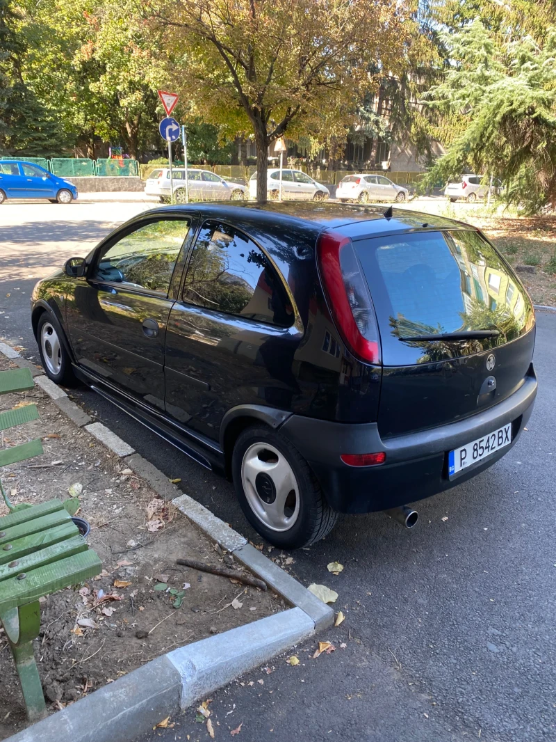 Opel Corsa 1.0 Климатик, снимка 5 - Автомобили и джипове - 52244195