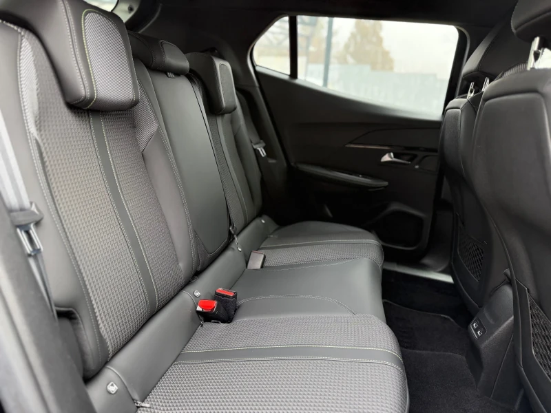 Peugeot 2008 1.5BlueHDI 130ps. GT LINE, 3D i-Cockpit , , снимка 9 - Автомобили и джипове - 52570338