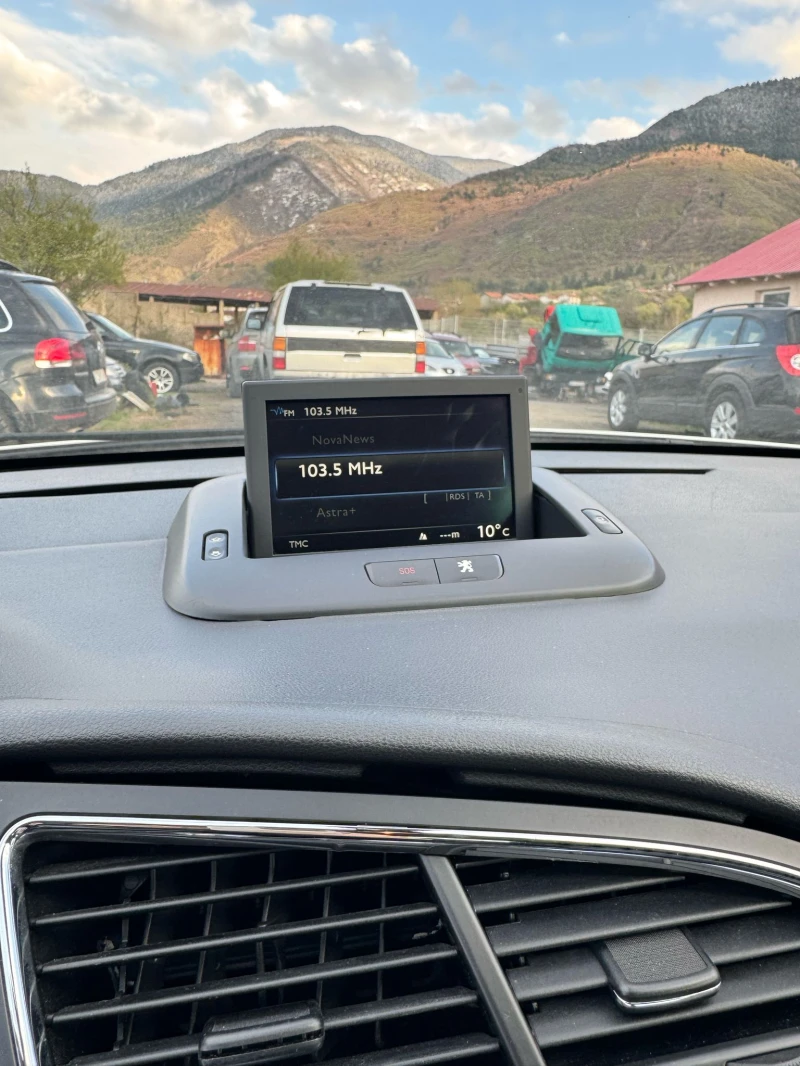 Peugeot 3008 2.0HDI 4x4 Hybrid Panorama, снимка 13 - Автомобили и джипове - 52793993