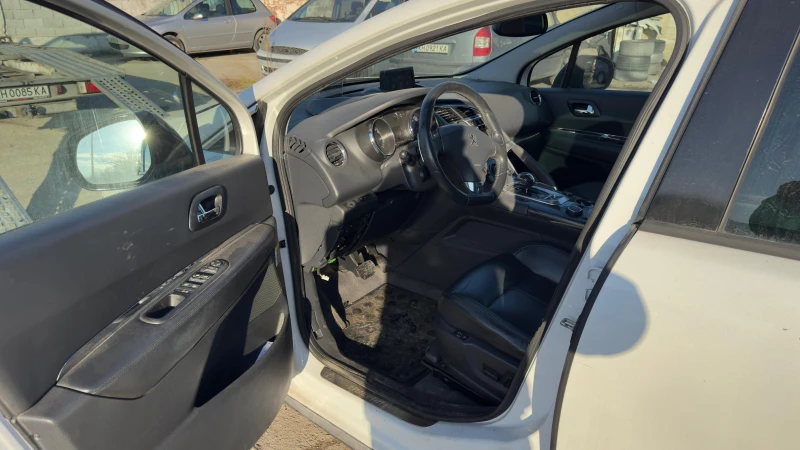 Peugeot 3008 2.0 hdi.Hybrid Panorama Кожа !!!, снимка 16 - Автомобили и джипове - 52859193