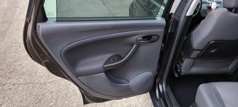 Seat Altea XL, снимка 10 - Автомобили и джипове - 53176590