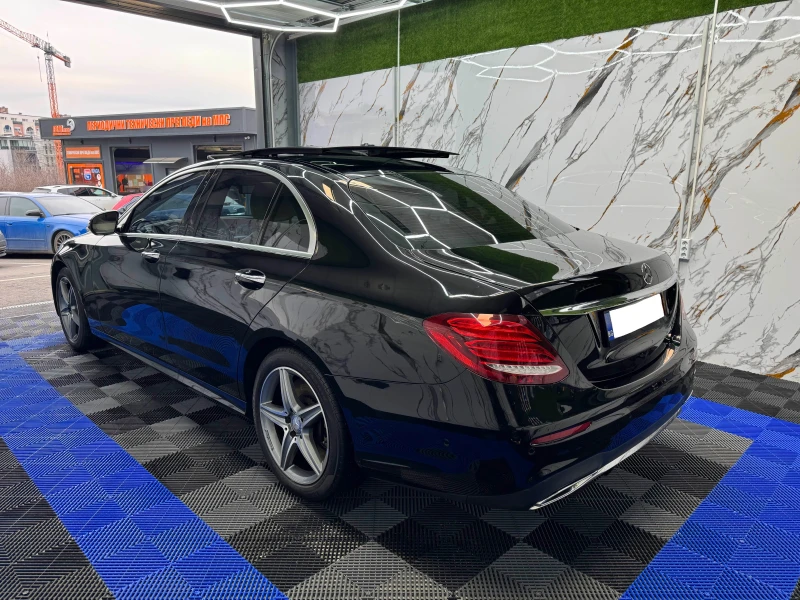 Mercedes-Benz E 400 4MATIC | 2018 г. | Burmester | Head-Up | Keyless, снимка 3 - Автомобили и джипове - 53489497