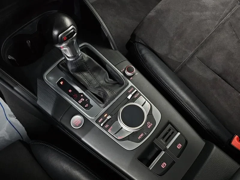 Audi A3 2.0 TDI, снимка 9 - Автомобили и джипове - 55006375