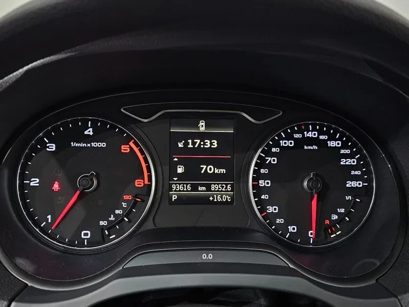 Audi A3 2.0 TDI, снимка 8 - Автомобили и джипове - 55006375