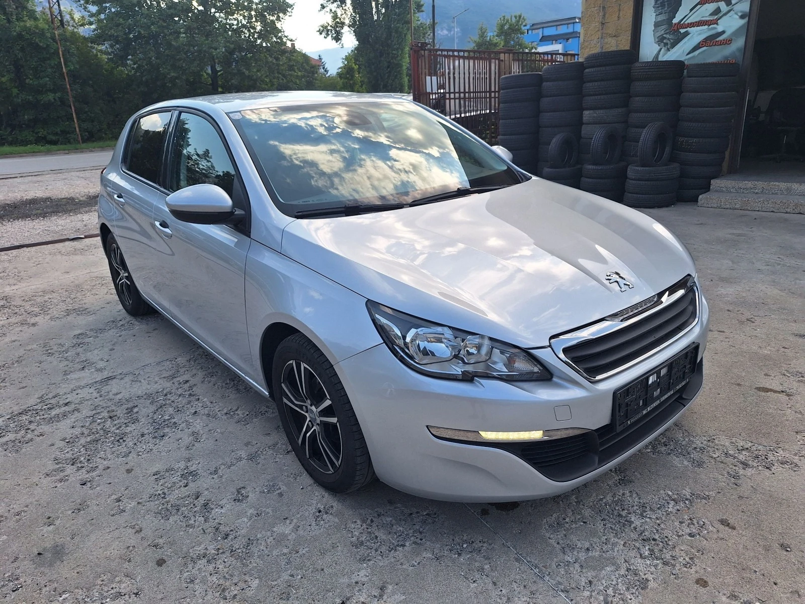 Peugeot 308 1, 2 I  - изображение 7