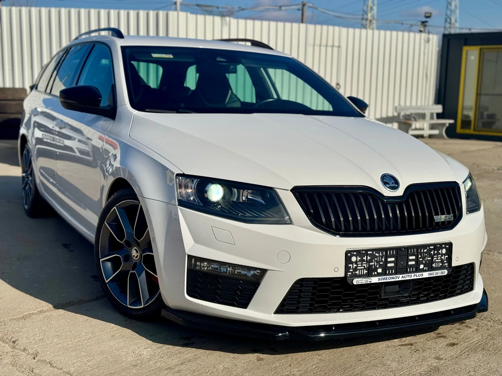 Skoda Octavia VRS/2.0d-184кс DSG SHADOW MAXTON ACC СЕРВ.ИСТОРИЯ - изображение 5