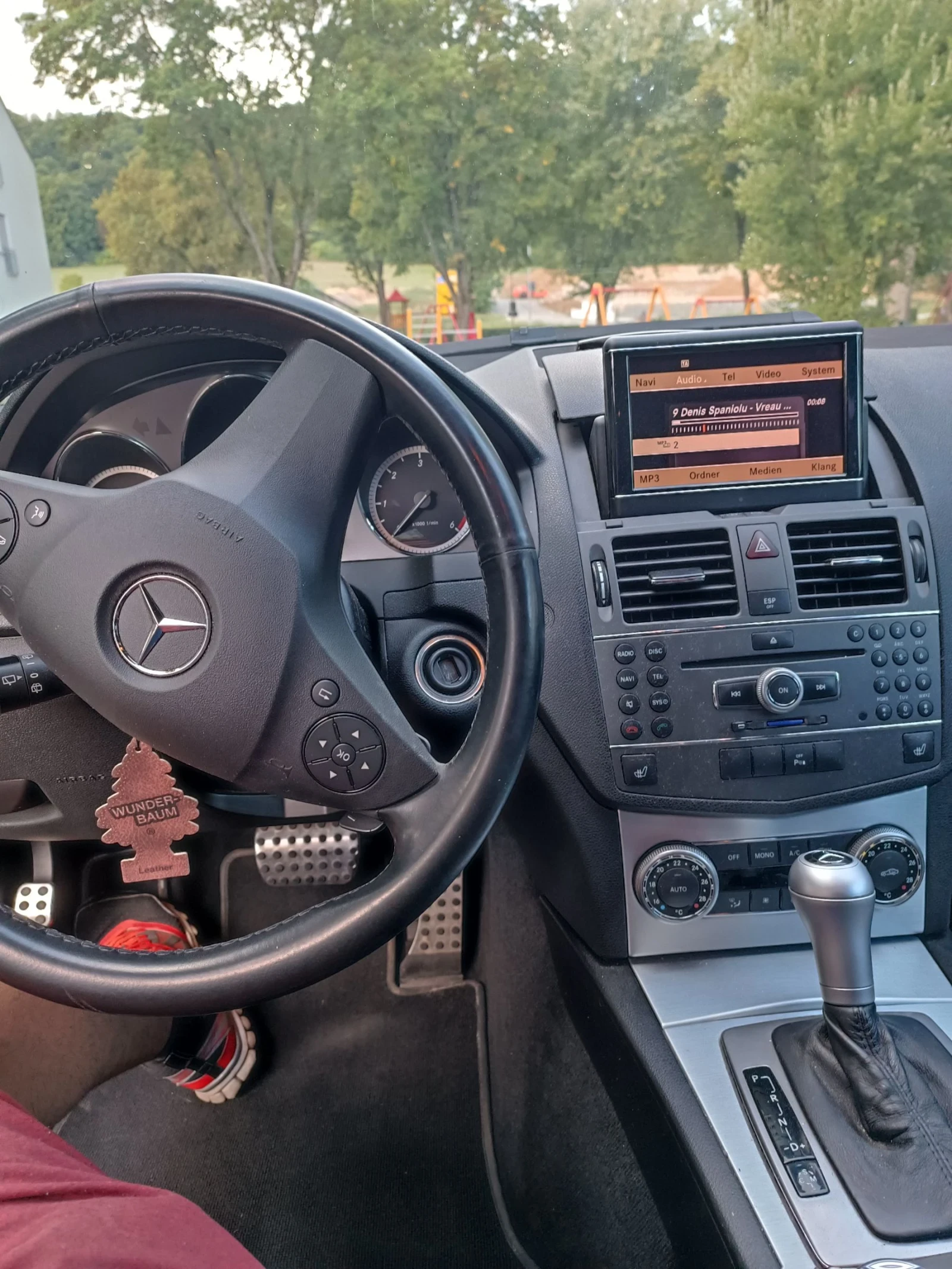 Mercedes-Benz C 220  - изображение 10