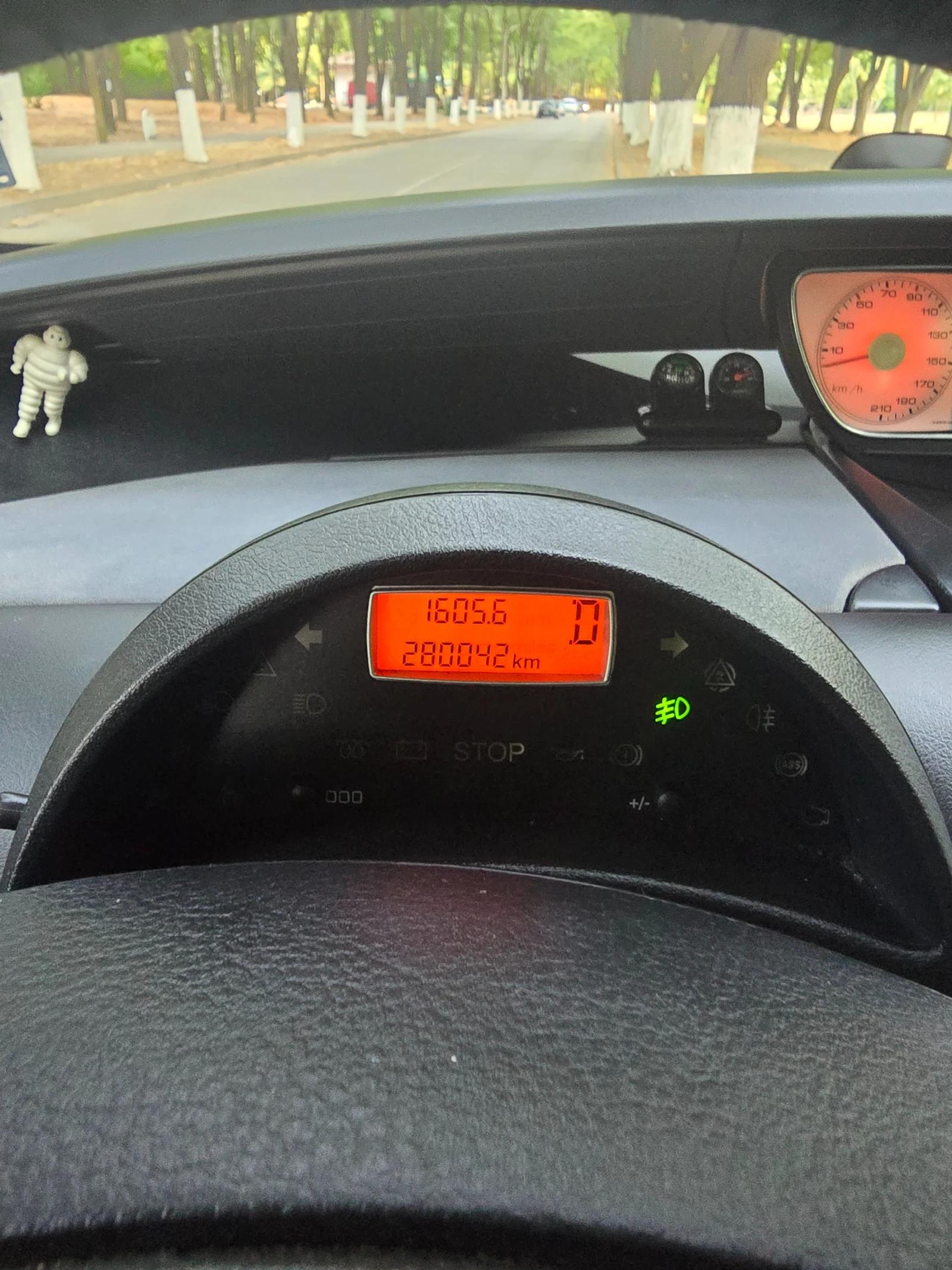 Peugeot 807 2.2HDI - изображение 6