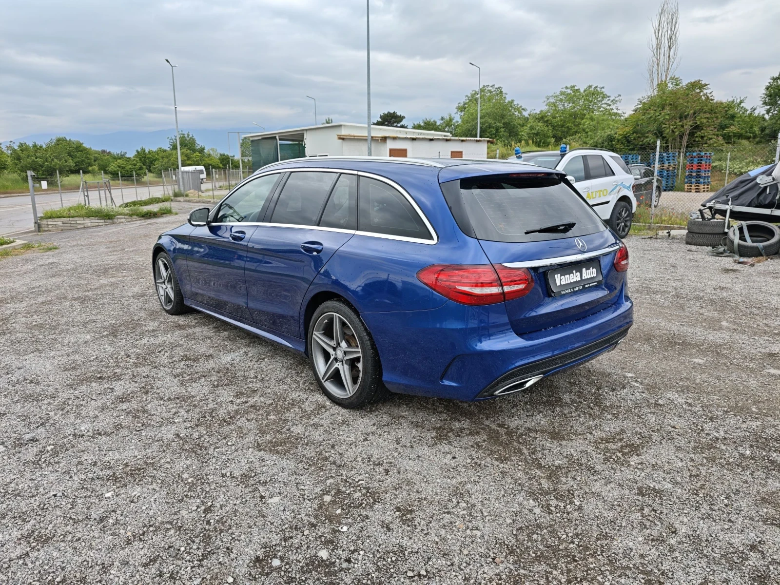 Mercedes-Benz C 220 AMG УНИКАТ ФУЛЛ, снимка 7 - Автомобили и джипове - 51419754