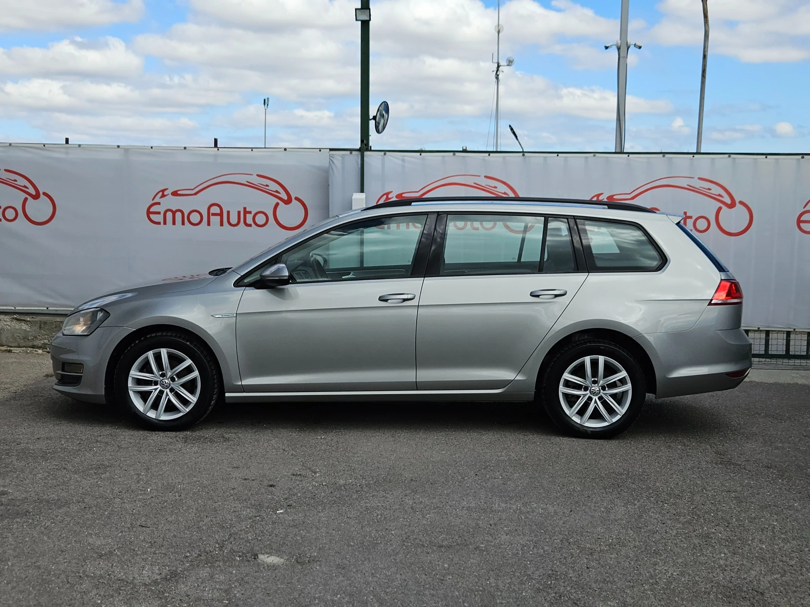 VW Golf 1.4TGI/CNG/6ск/ACC/NAVI/БЛУТУТ/EURO 6B/ТОП - изображение 6