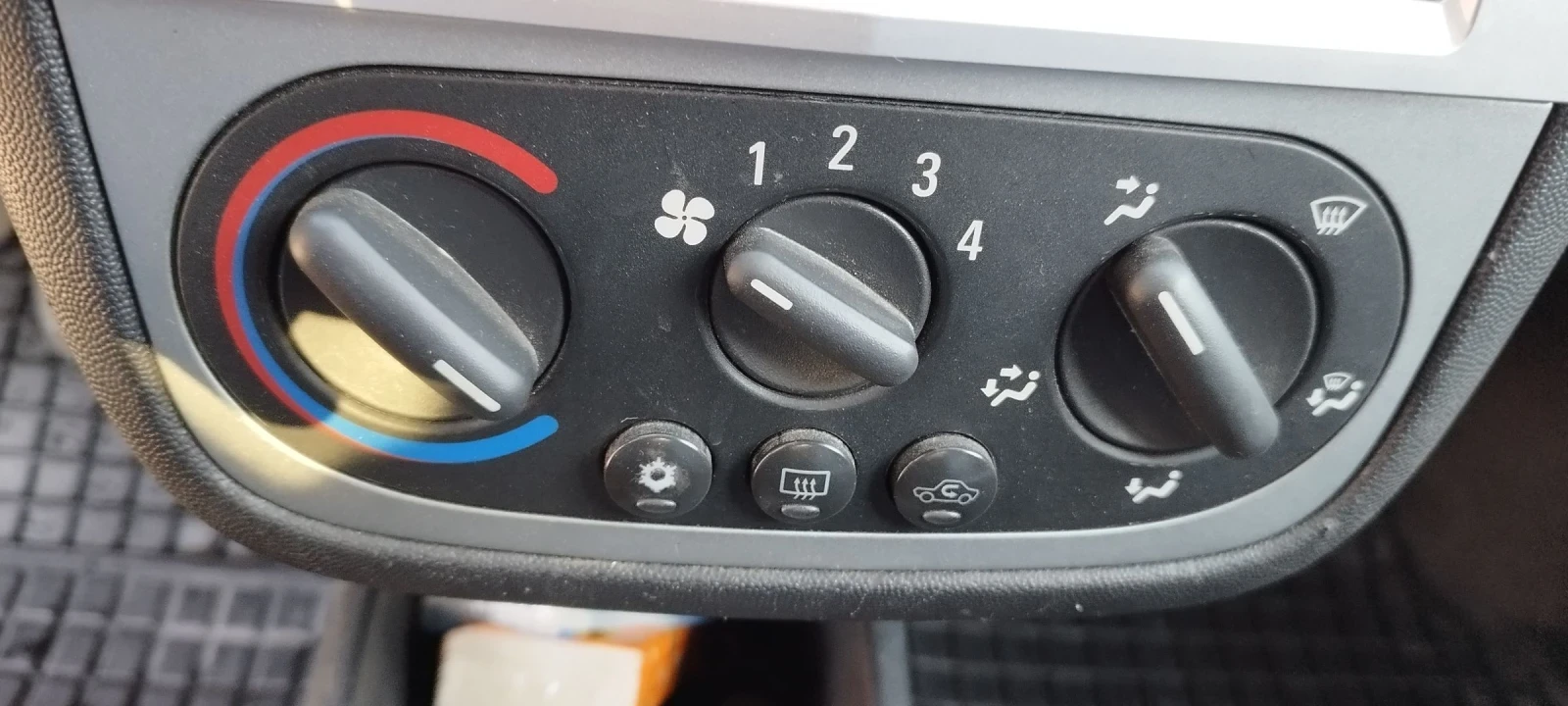 Opel Combo 1.4 - изображение 8