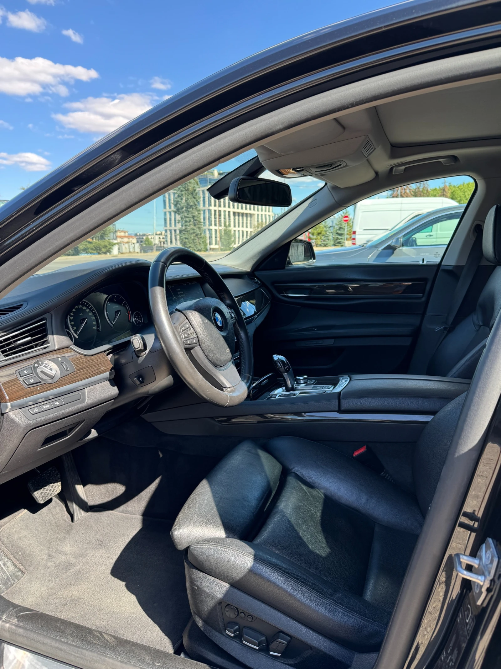 BMW 730  - изображение 6