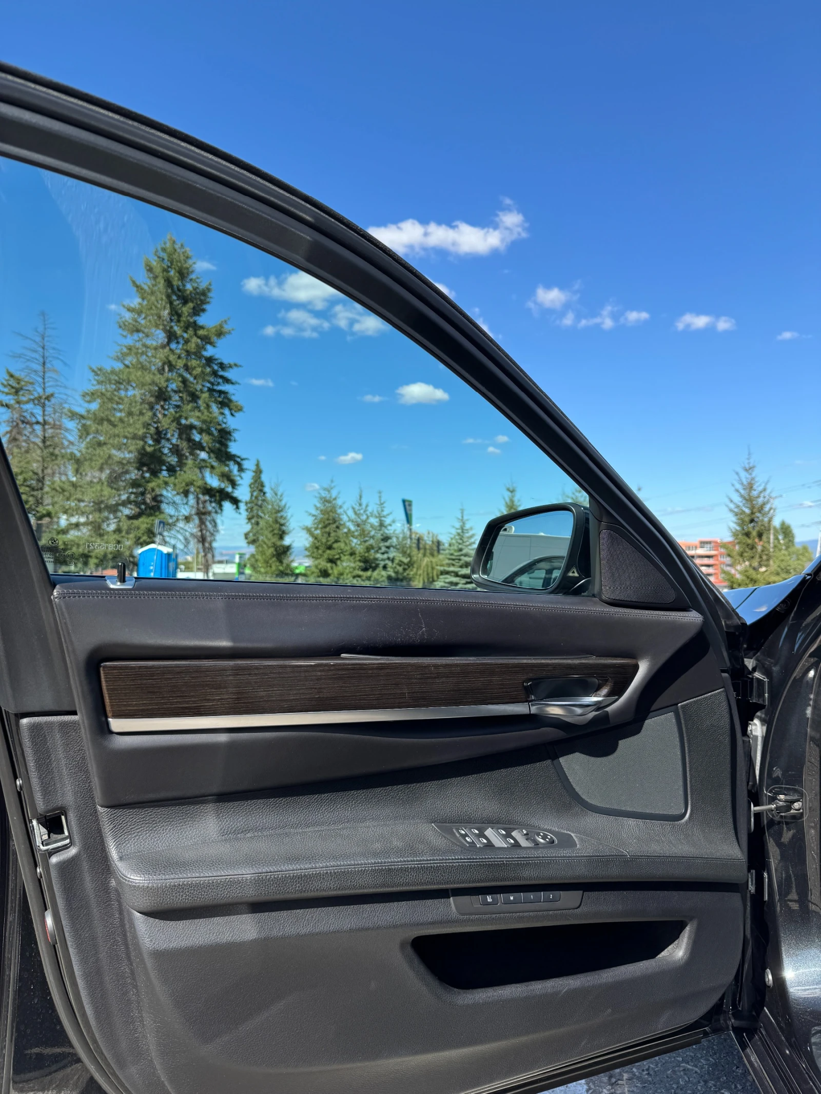 BMW 730  - изображение 7