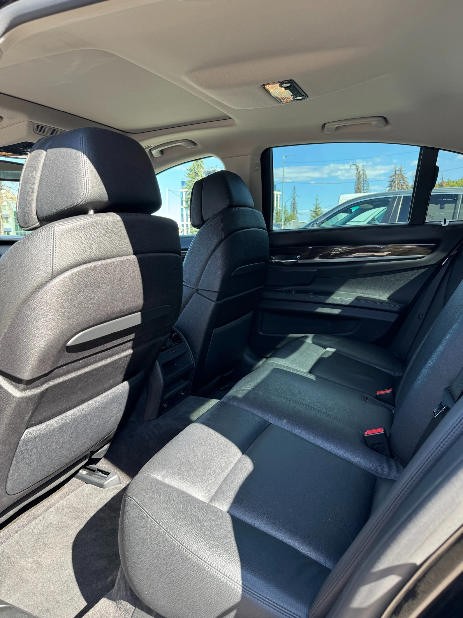 BMW 730  - изображение 8