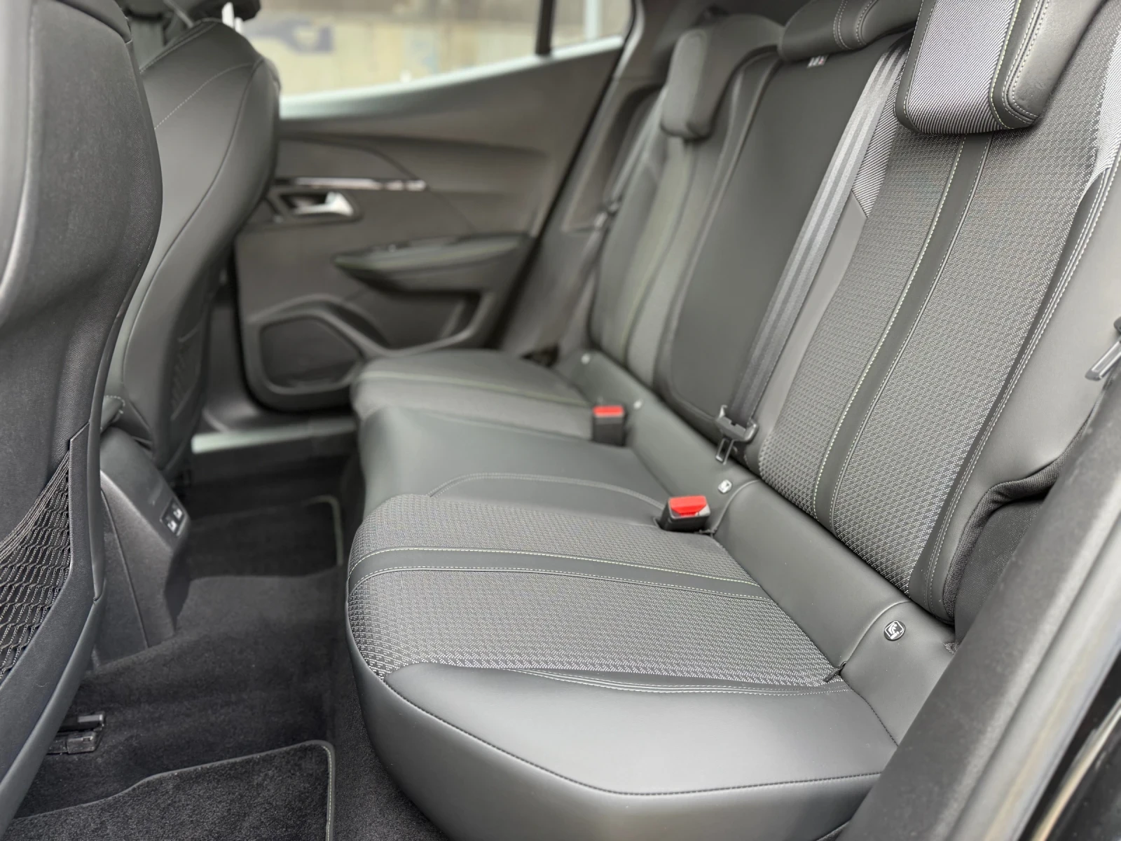 Peugeot 2008 1.5BlueHDI 130ps. GT LINE, 3D i-Cockpit ,  | Mobile.bg � ����������� 10