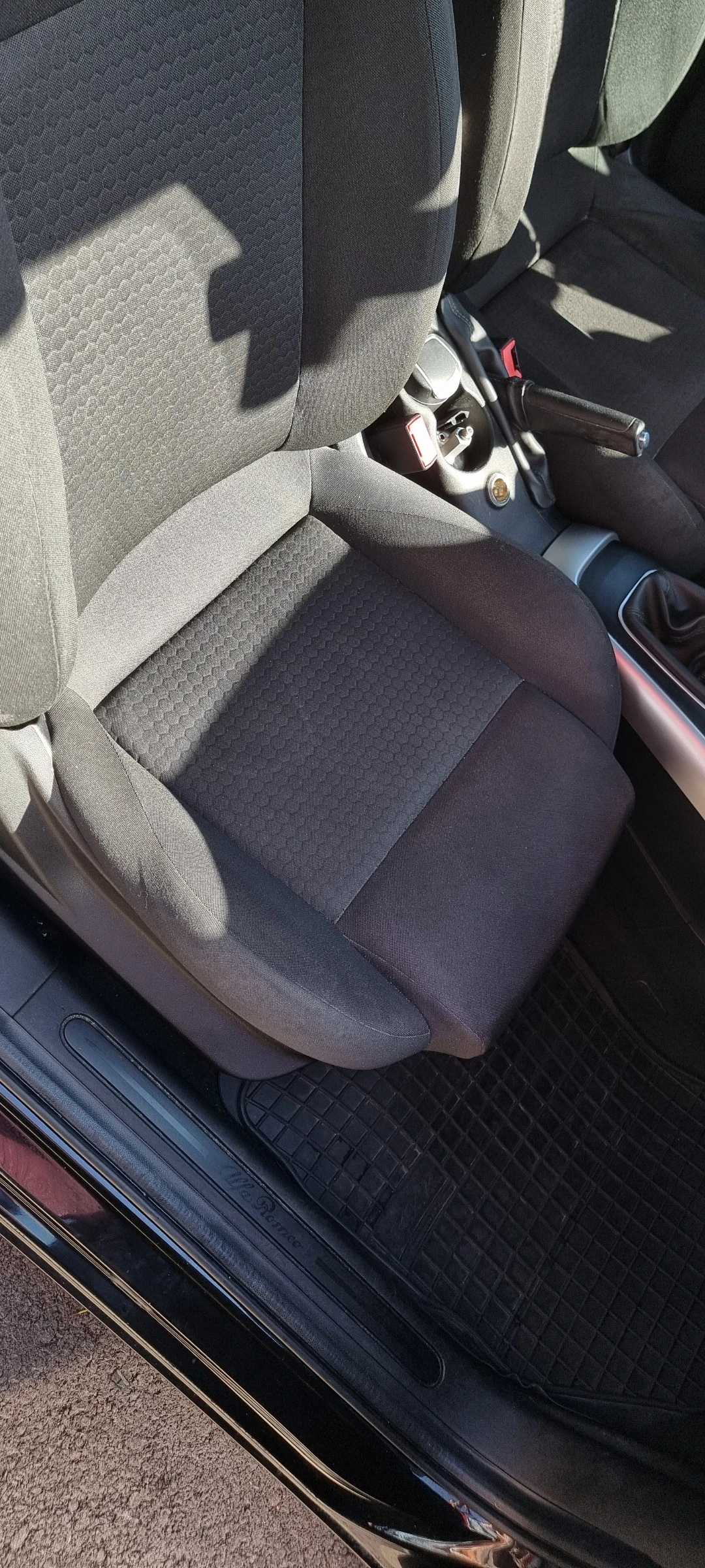 Alfa Romeo Giulietta 1.4 ( 170 ) .. | Mobile.bg   11