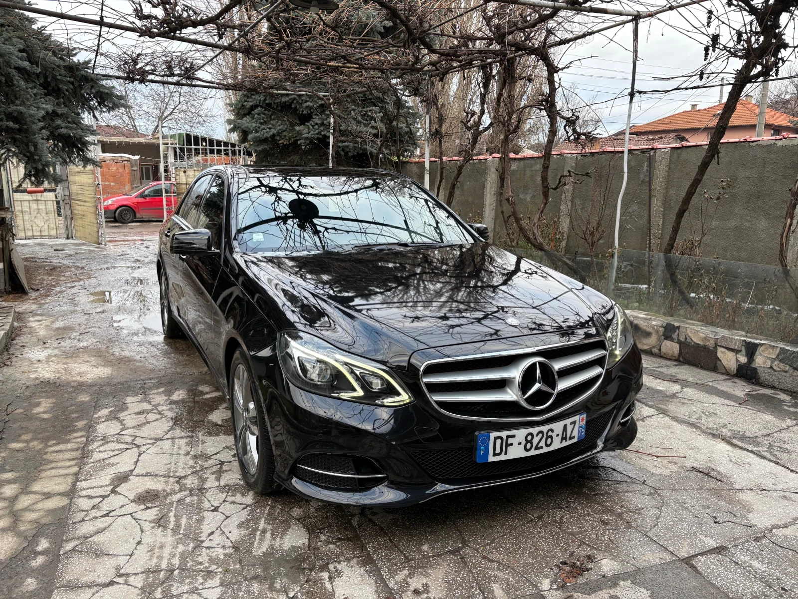 Mercedes-Benz E 300 HYBRID НОВ ВНОС FRANCE FULL MAX, снимка 2 - Автомобили и джипове - 53271859