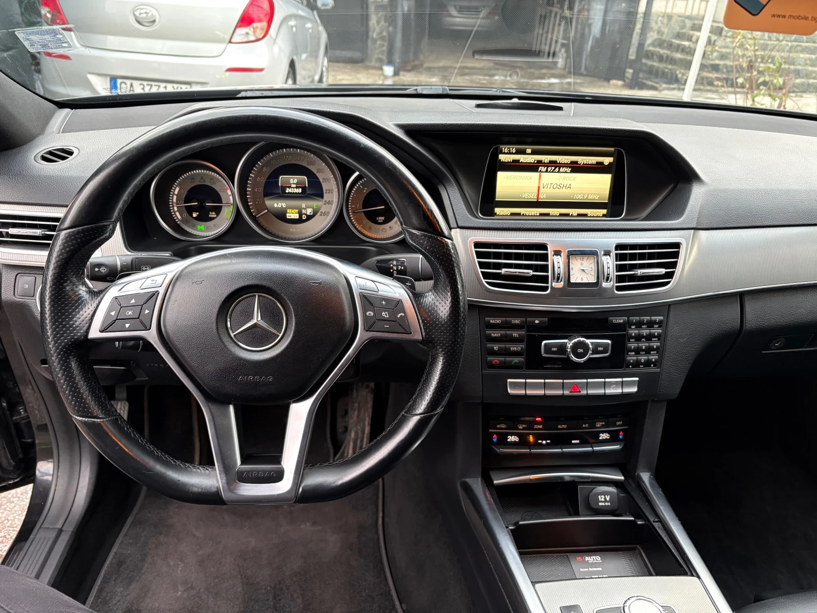 Mercedes-Benz E 300 HYBRID НОВ ВНОС FRANCE FULL MAX, снимка 7 - Автомобили и джипове - 53271859