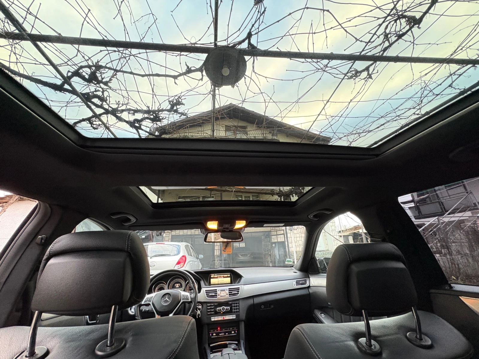 Mercedes-Benz E 300 HYBRID НОВ ВНОС FRANCE FULL MAX, снимка 16 - Автомобили и джипове - 53271859