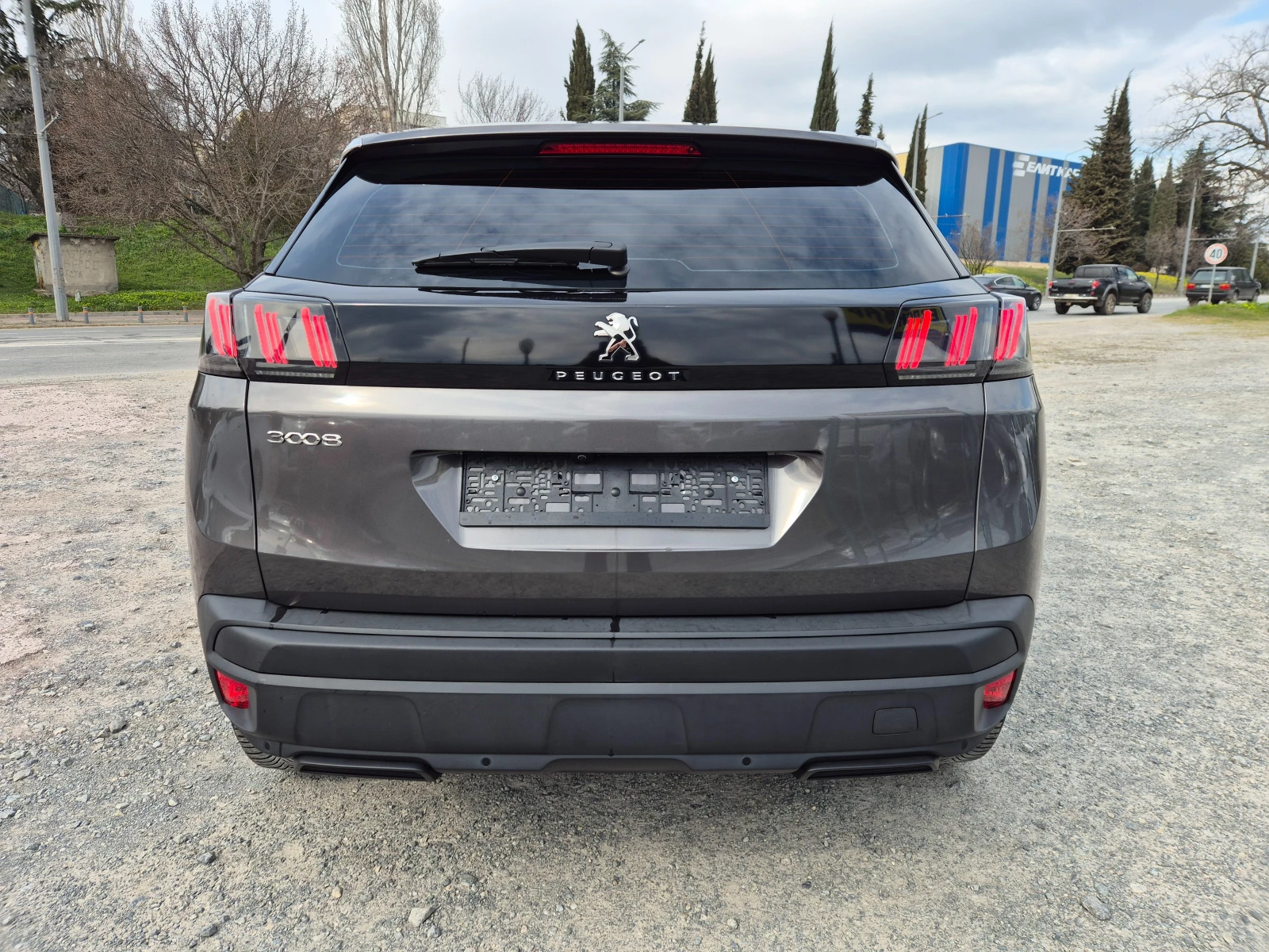 Peugeot 3008 1.2i PureTech 130кс, снимка 4 - Автомобили и джипове - 53926000