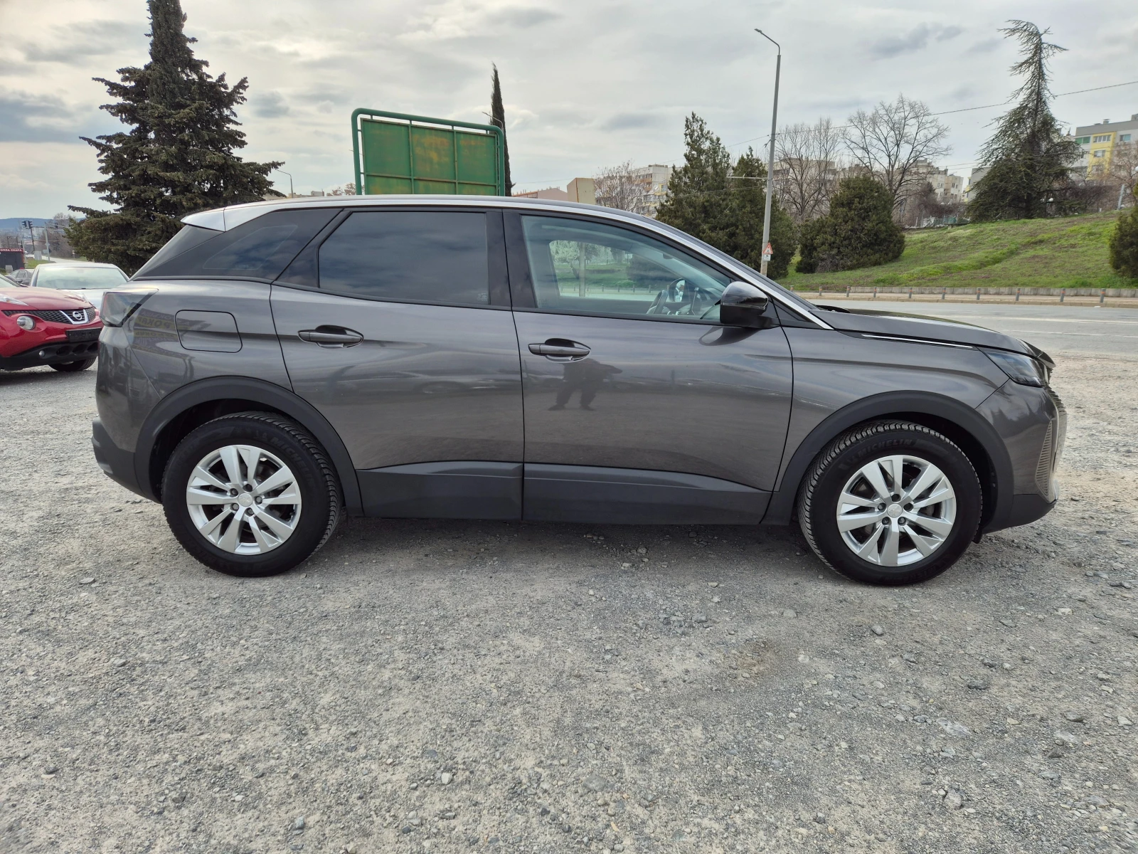 Peugeot 3008 1.2i PureTech 130кс, снимка 6 - Автомобили и джипове - 53926000