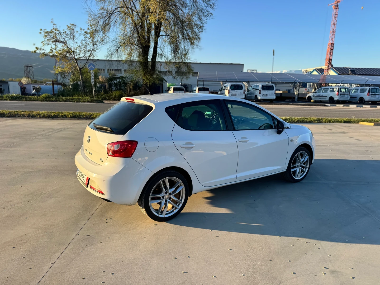 Seat Ibiza 2.0TDI FR, снимка 4 - Автомобили и джипове - 54140823