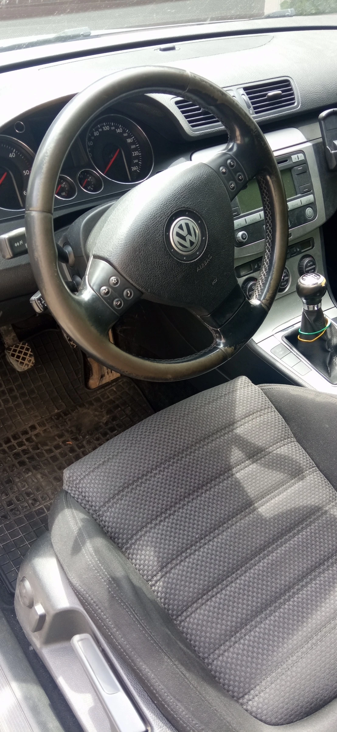 VW Passat, снимка 3 - Автомобили и джипове - 54189475