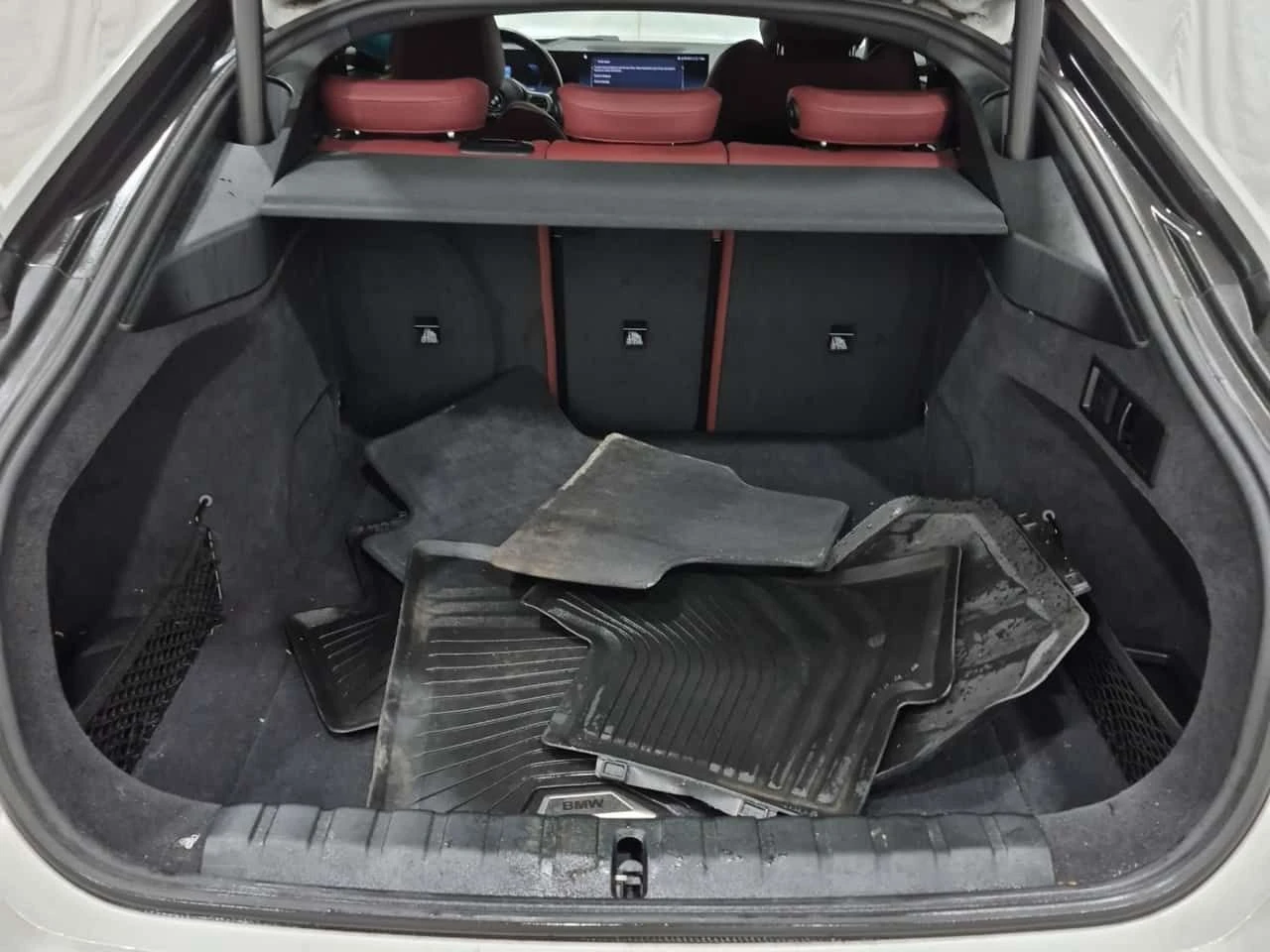 BMW i4 M50| 360| HUD| PANO| AMB| CARFAX| , снимка 14 - Автомобили и джипове - 54224623