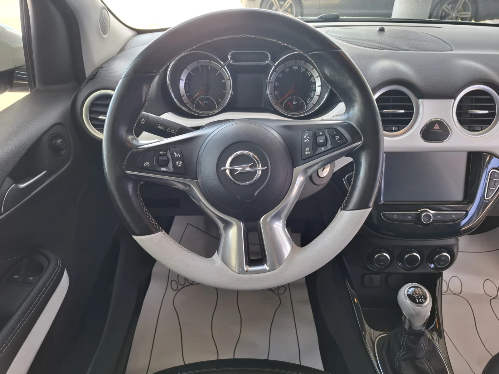 Opel Adam 1.0 Turbo* ������* Rocks* ����* EURO6  | Mobile.bg � ����������� 11