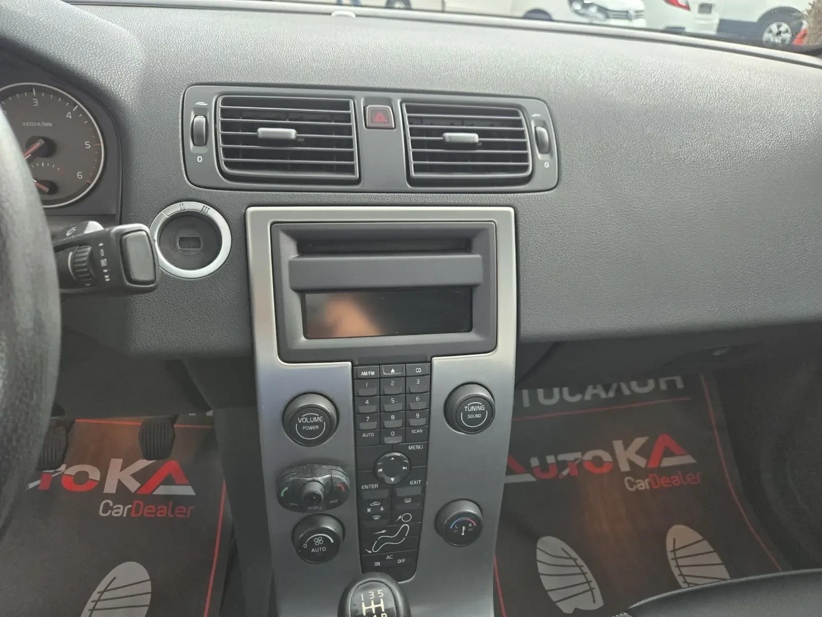 Volvo S40 1.6D-109кс= 170.000км= АВТОПИЛОТ, снимка 16 - Автомобили и джипове - 54610648