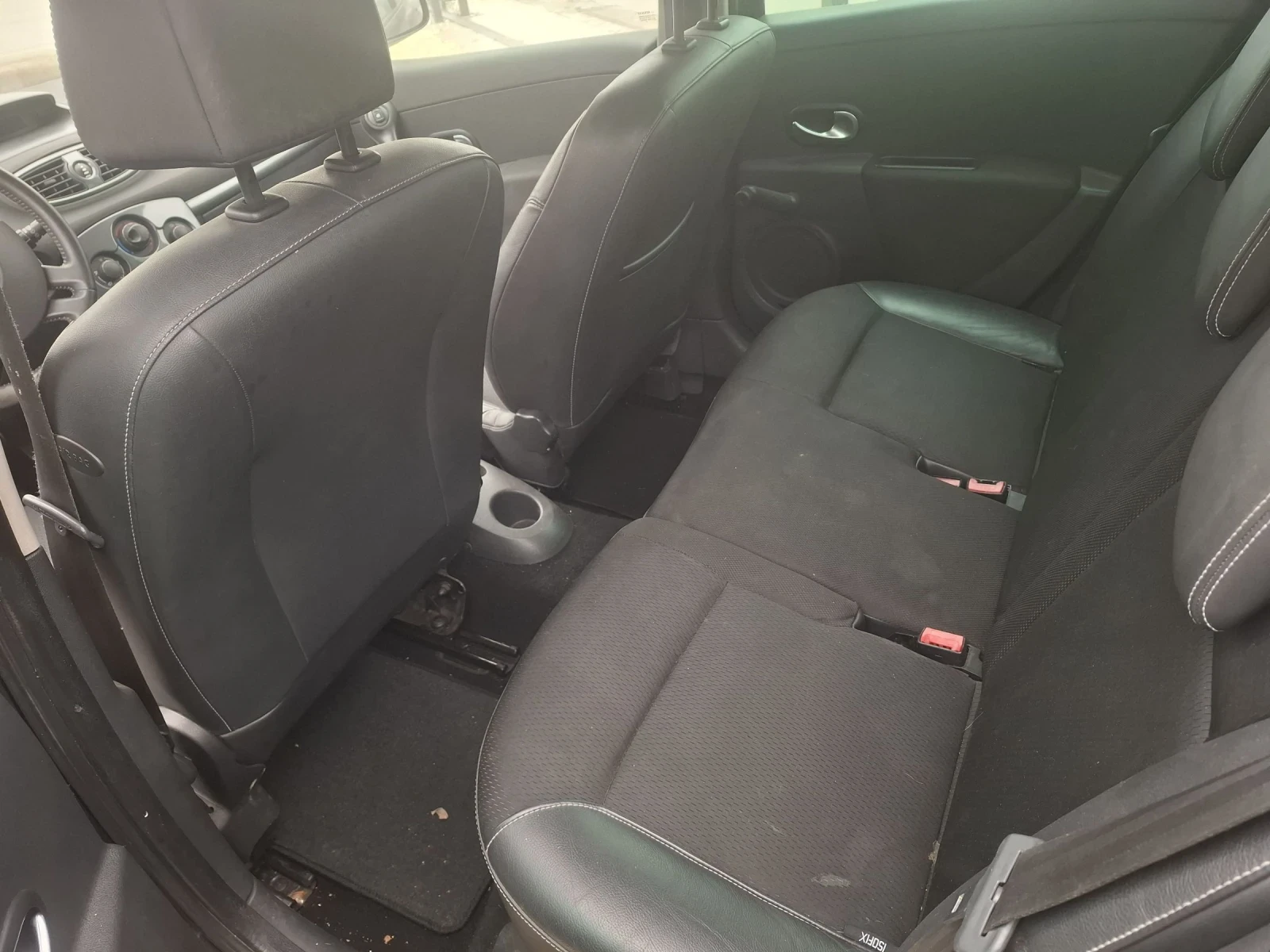 Renault Clio, снимка 10 - Автомобили и джипове - 54650262