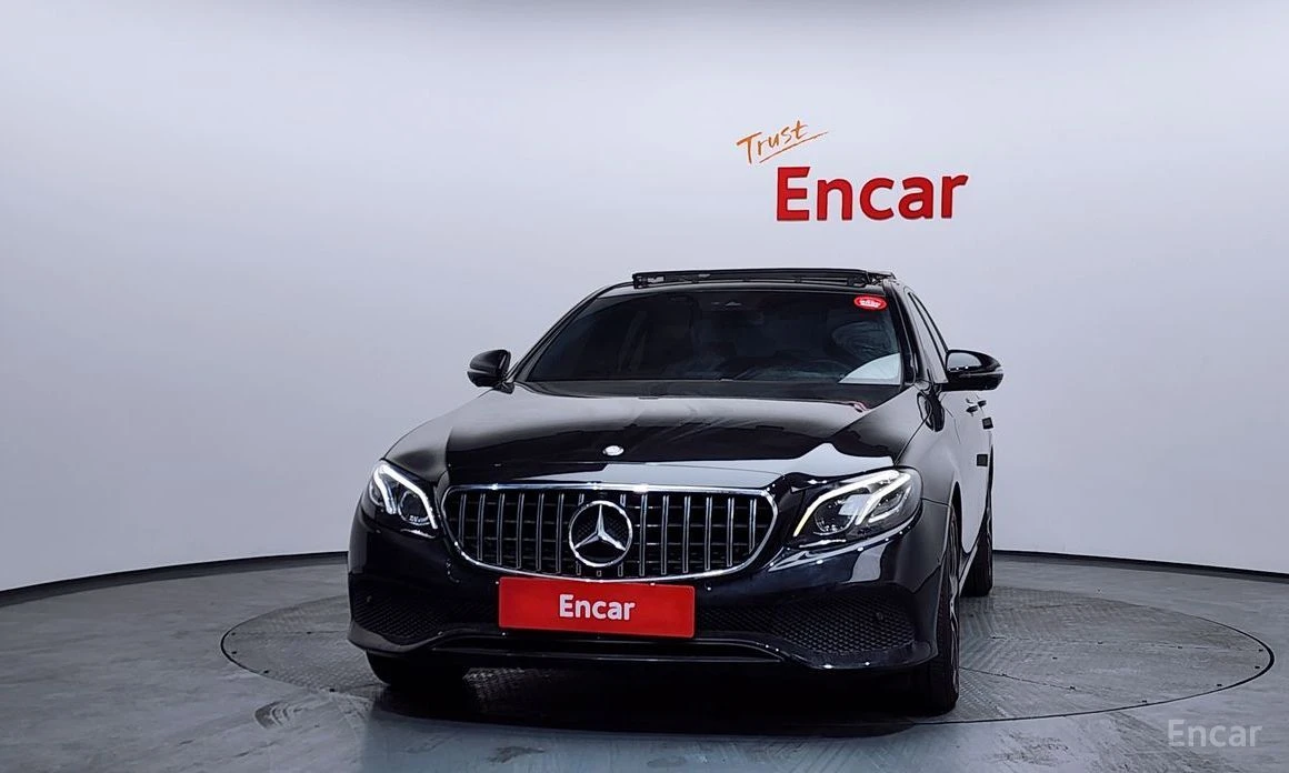 Mercedes-Benz E 300, снимка 3 - Автомобили и джипове - 54682584