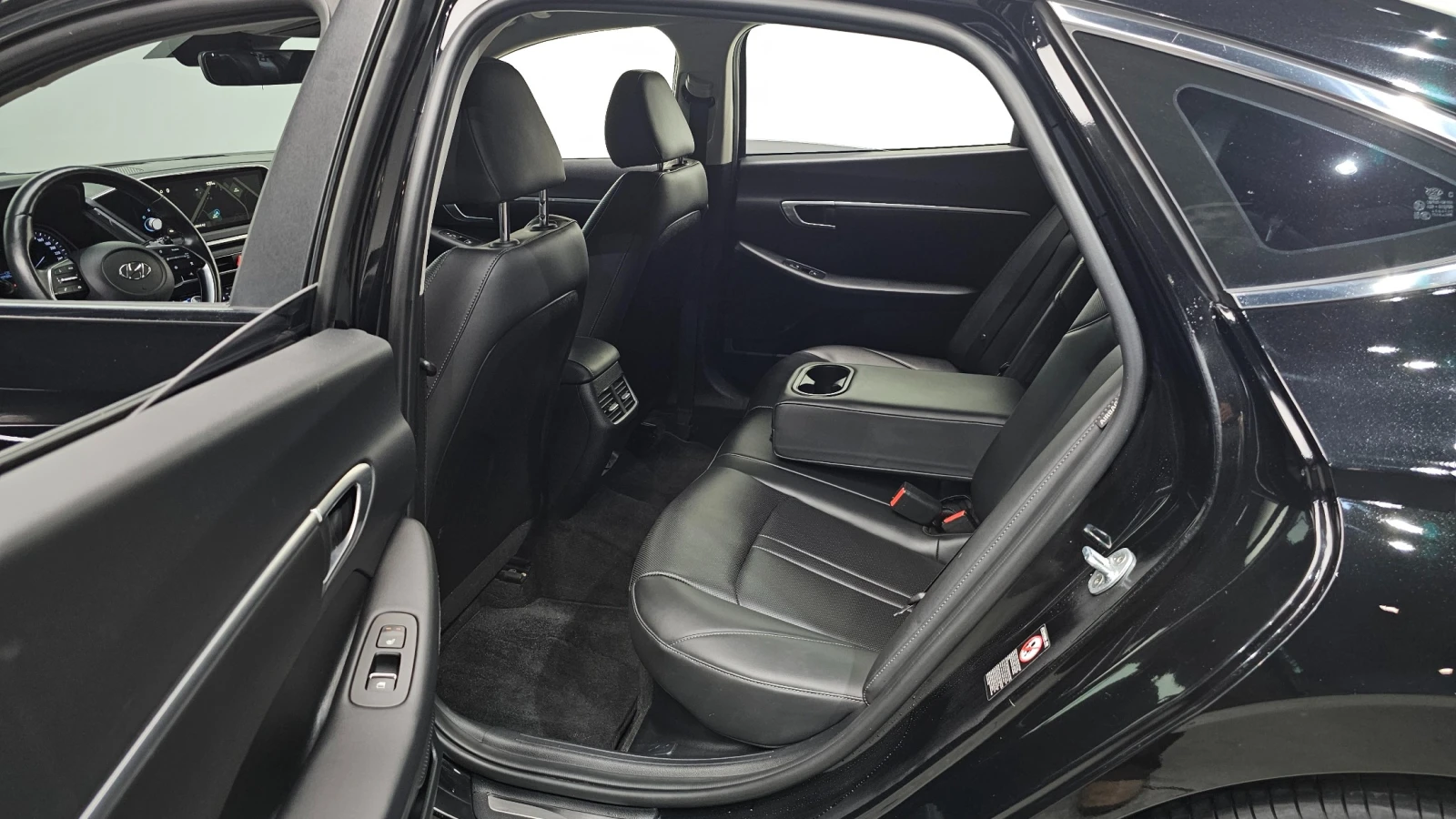 Hyundai Sonata Hybrid Premium | Hybrid | Smart Cruise | Ventilate, снимка 11 - Автомобили и джипове - 54692162