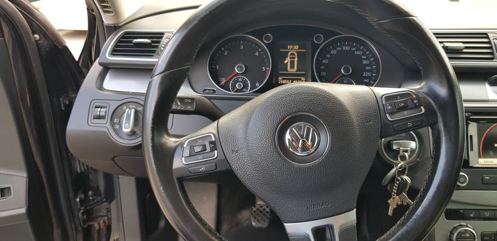 VW Passat, снимка 10 - Автомобили и джипове - 55044997