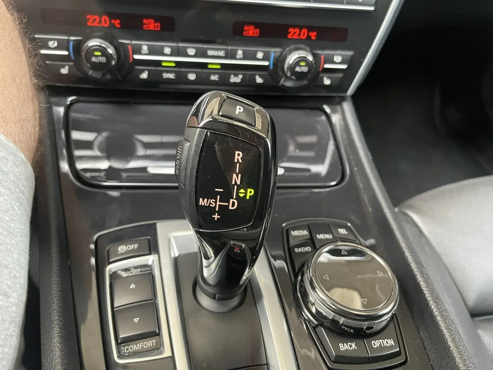 BMW 5 Gran Turismo M550i GT LCI MSport Shadow Line, снимка 10 - Автомобили и джипове - 55046184