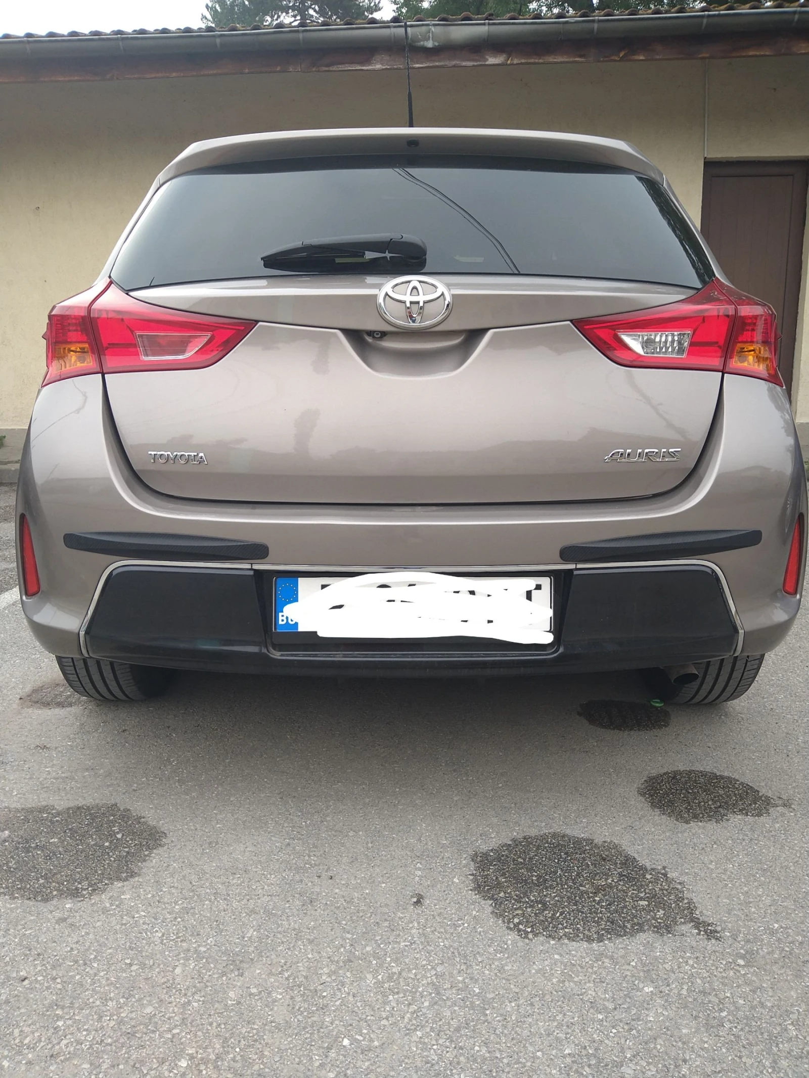Toyota Auris, снимка 10 - Автомобили и джипове - 55325089