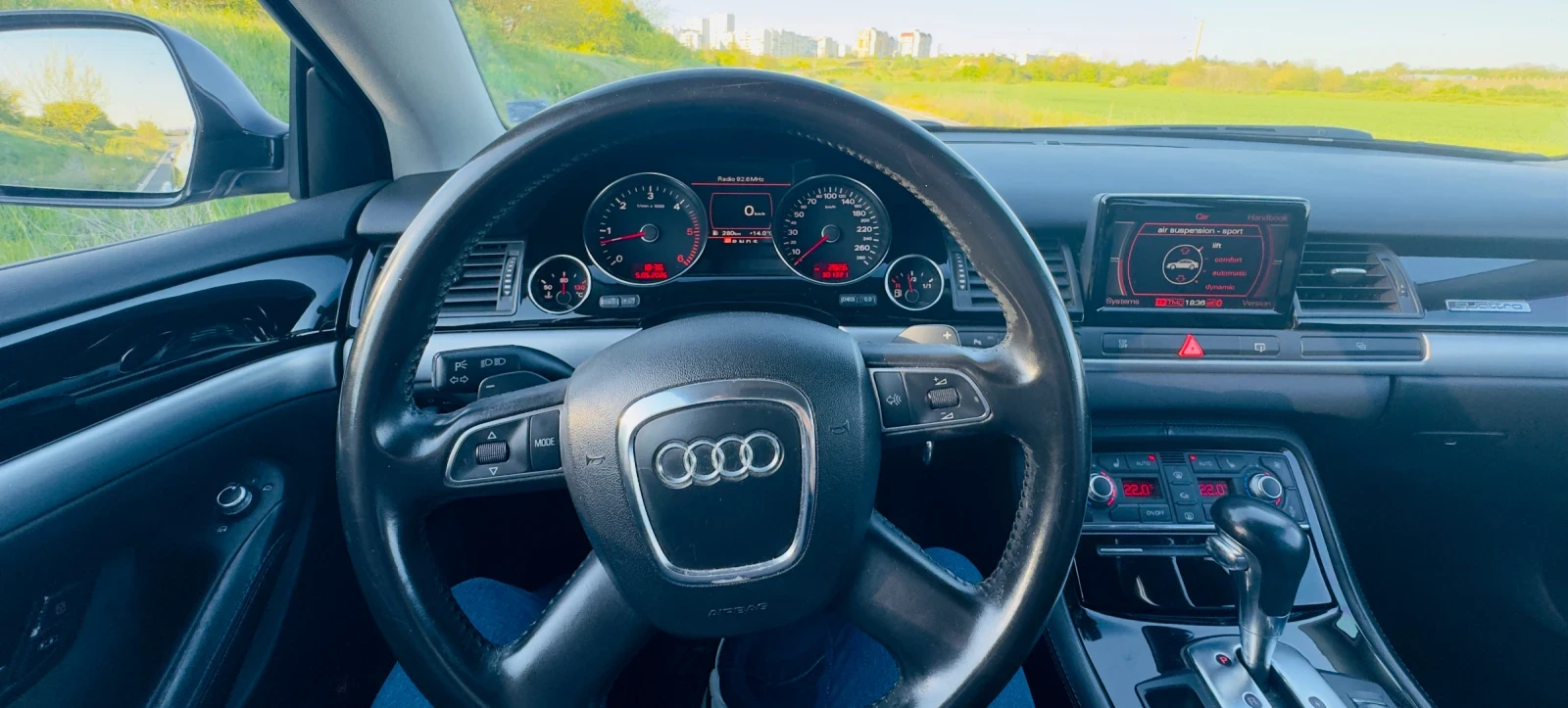 Audi A8 4.2 TDI фейслифт 326 кс., снимка 11 - Автомобили и джипове - 56013081