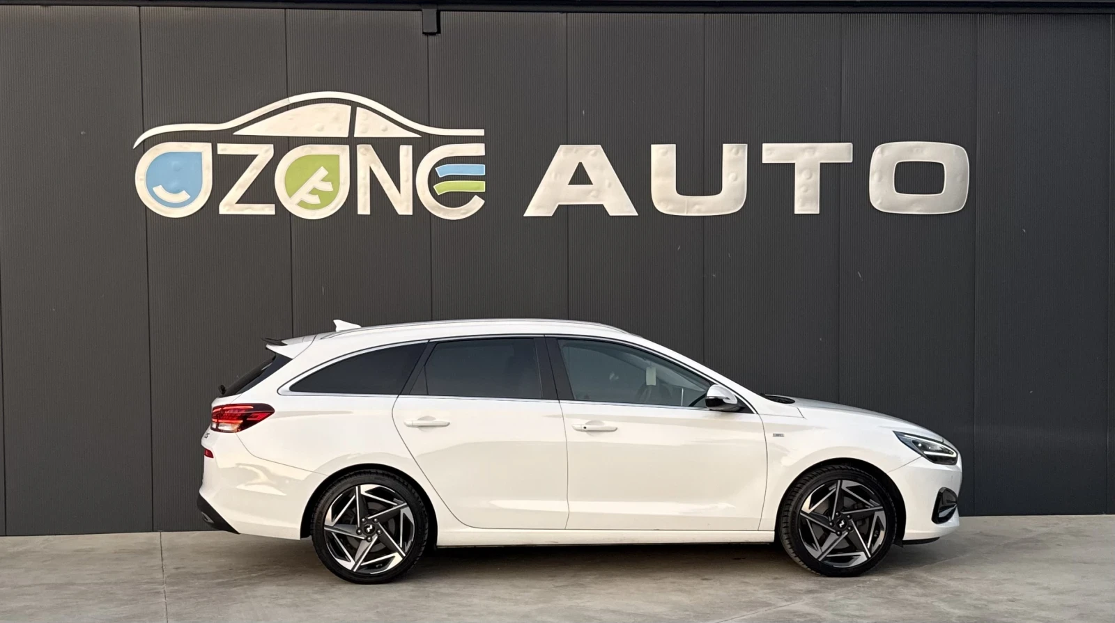 Hyundai I30 HYBRID/CAM/48V/СЕРВИЗНА ИСТОРИЯ, снимка 5 - Автомобили и джипове - 55711340