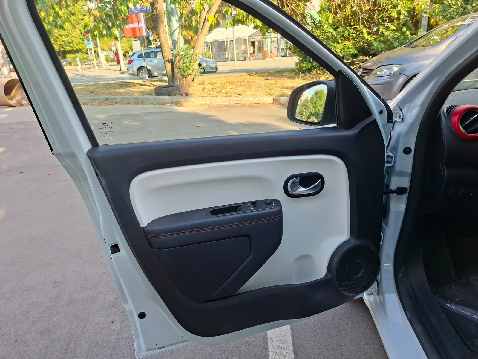 Renault Twingo Z.E/�������� �� 2030�/37000�� | Mobile.bg � ����������� 17